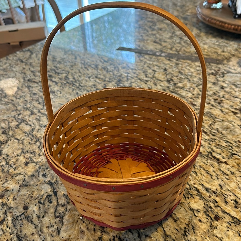 Longaberger 2005 Be Mine basket and kerchief Be Mine liner.